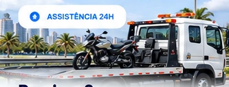 Motocicleta sendo transportada em reboque